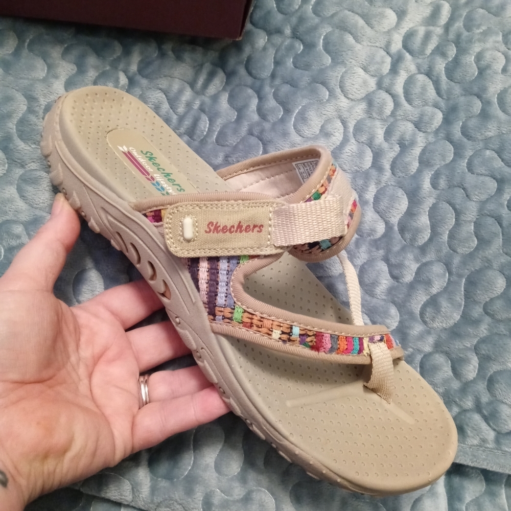 Skechers Sandals size 10 - Picture 4 of 9